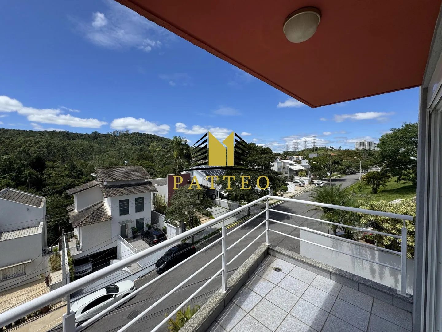 Casa em Condomínio em Vila Oliveira