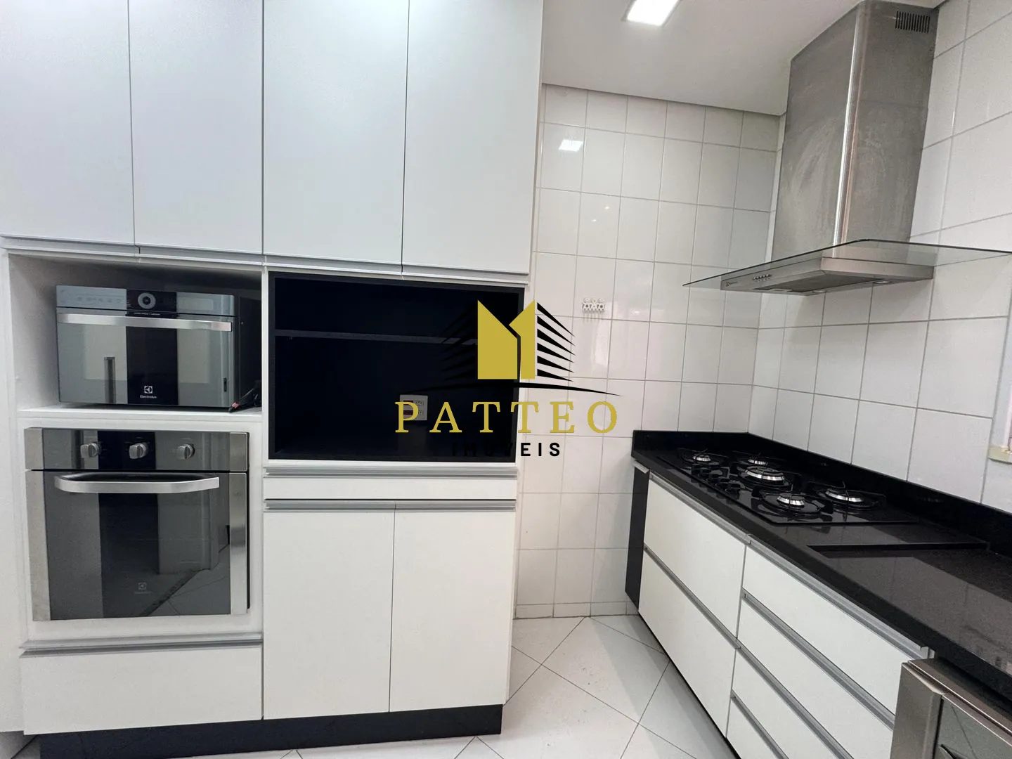 Sobrado à venda com 4 quartos, sendo 2 suítes, em Botujuru, Mogi das Cruzes — foto 10