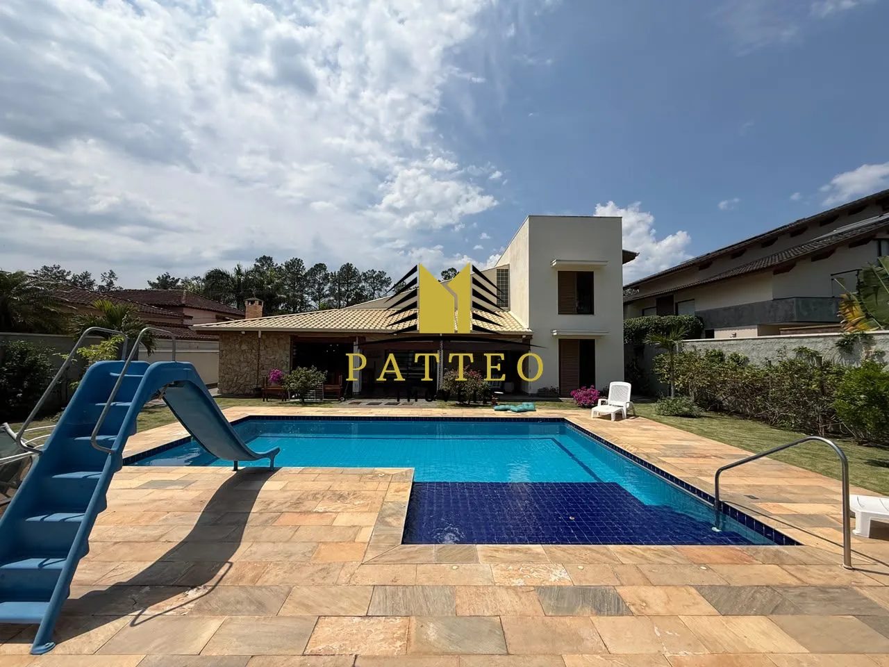 Casa em Condomínio em Bellard